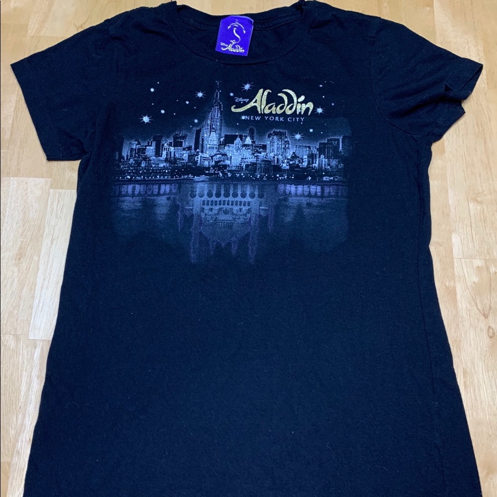 Disney Aladdin Broadway NYC Syline T-Shirt Wmns S